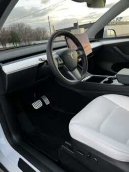 TESLA Model Y 2023 Sport Utility Vehicle (SUV)/Multi-Purpose Vehicle (MPV) full