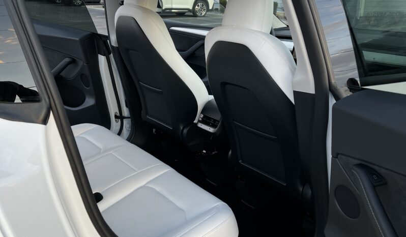 
TESLA Model Y 2023 Sport Utility Vehicle (SUV)/Multi-Purpose Vehicle (MPV) full									