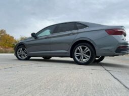 
VOLKSWAGEN Jetta SE w/ Sunroof 2023 Sedan/Saloon full									