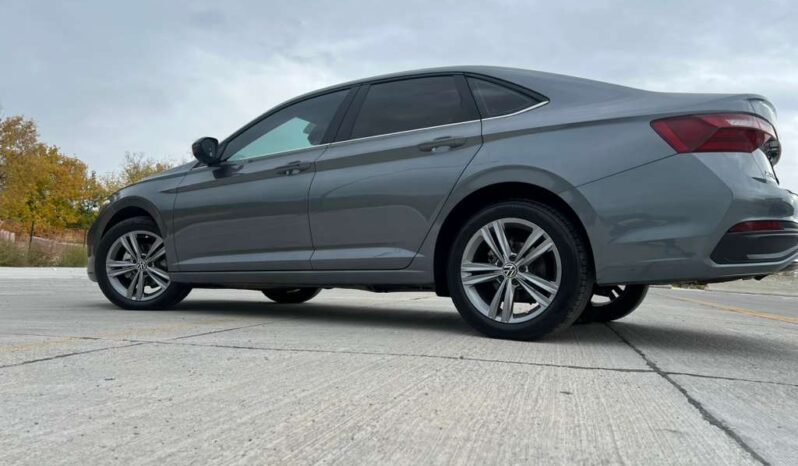 
VOLKSWAGEN Jetta SE w/ Sunroof 2023 Sedan/Saloon full									