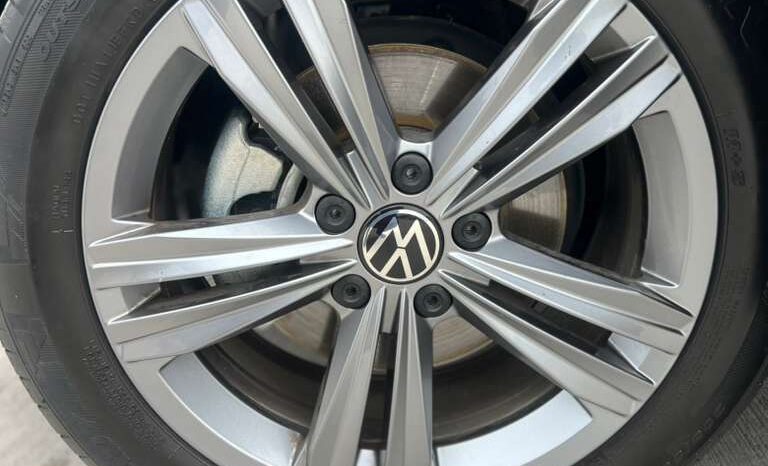 
VOLKSWAGEN Jetta SE w/ Sunroof 2023 Sedan/Saloon full									