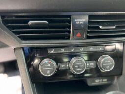 
VOLKSWAGEN Jetta SE w/ Sunroof 2023 Sedan/Saloon full									