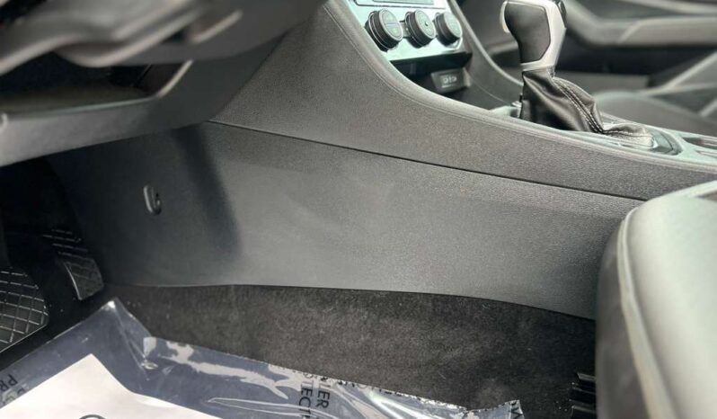 
VOLKSWAGEN Jetta SE w/ Sunroof 2023 Sedan/Saloon full									