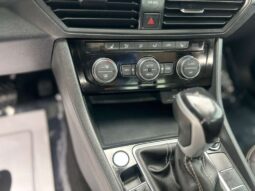 
VOLKSWAGEN Jetta SE w/ Sunroof 2023 Sedan/Saloon full									