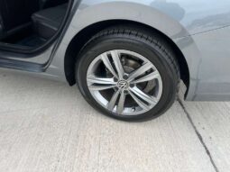 
VOLKSWAGEN Jetta SE w/ Sunroof 2023 Sedan/Saloon full									