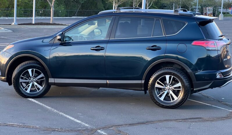 
TOYOTA RAV4 XLE 2017 Sport Utility Vehicle (SUV)/Multi-Purpose Vehicle (MPV) full									