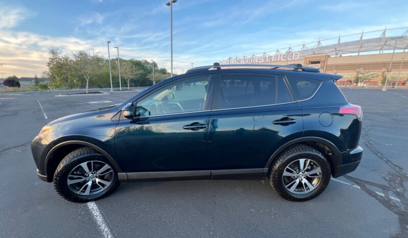 
TOYOTA RAV4 XLE 2017 Sport Utility Vehicle (SUV)/Multi-Purpose Vehicle (MPV) full									