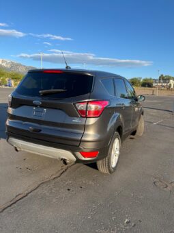 
Ford Escape SE 2017 Sport Utility Vehicle full									