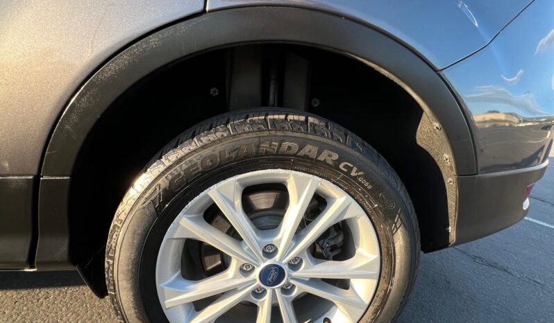 
Ford Escape SE 2017 Sport Utility Vehicle full									