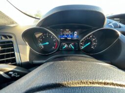 
Ford Escape SE 2017 Sport Utility Vehicle full									