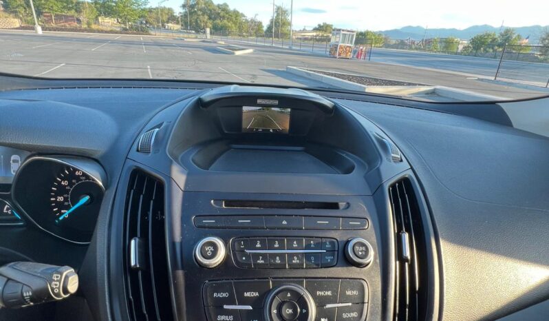 
Ford Escape SE 2017 Sport Utility Vehicle full									