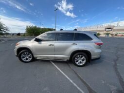 
2016 Toyota Highlander LE Plus AWD full									