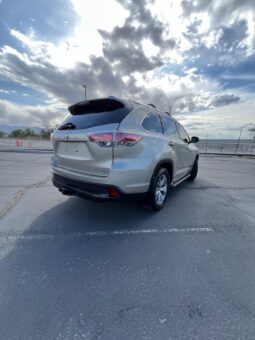 
2016 Toyota Highlander LE Plus AWD full									