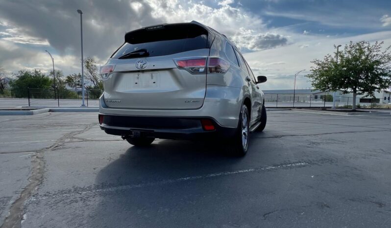 
2016 Toyota Highlander LE Plus AWD full									