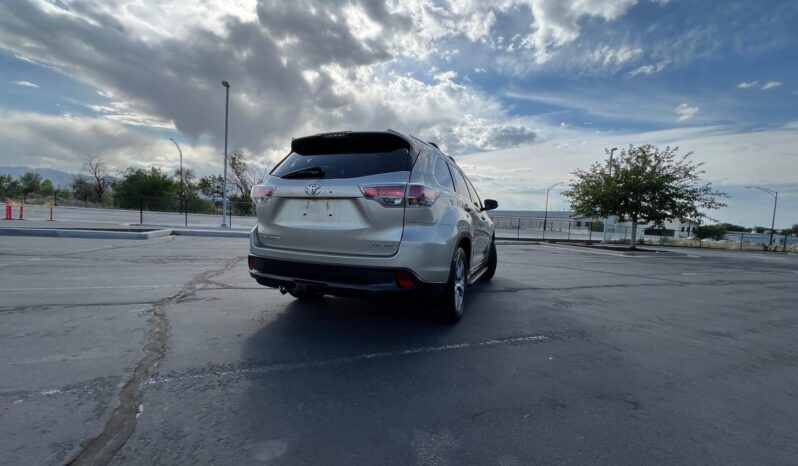
2016 Toyota Highlander LE Plus AWD full									