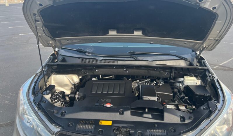 
2016 Toyota Highlander LE Plus AWD full									