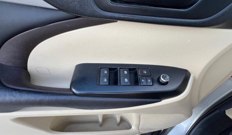 
2016 Toyota Highlander LE Plus AWD full									