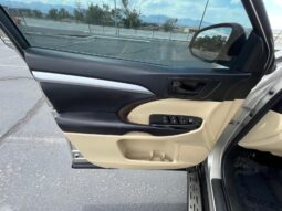 
2016 Toyota Highlander LE Plus AWD full									