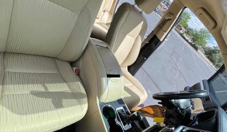 
2016 Toyota Highlander LE Plus AWD full									