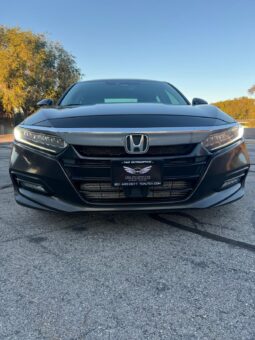
HONDA Accord TOURING 2018 Sedan full									