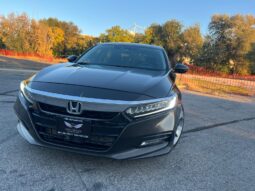 
HONDA Accord TOURING 2018 Sedan full									