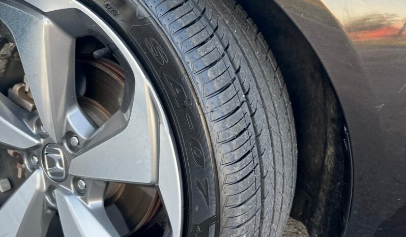 
HONDA Accord TOURING 2018 Sedan full									